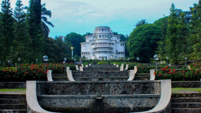 10 Rekomendasi Universitas Negeri Dengan Jurusan Favorit Di Indonesia